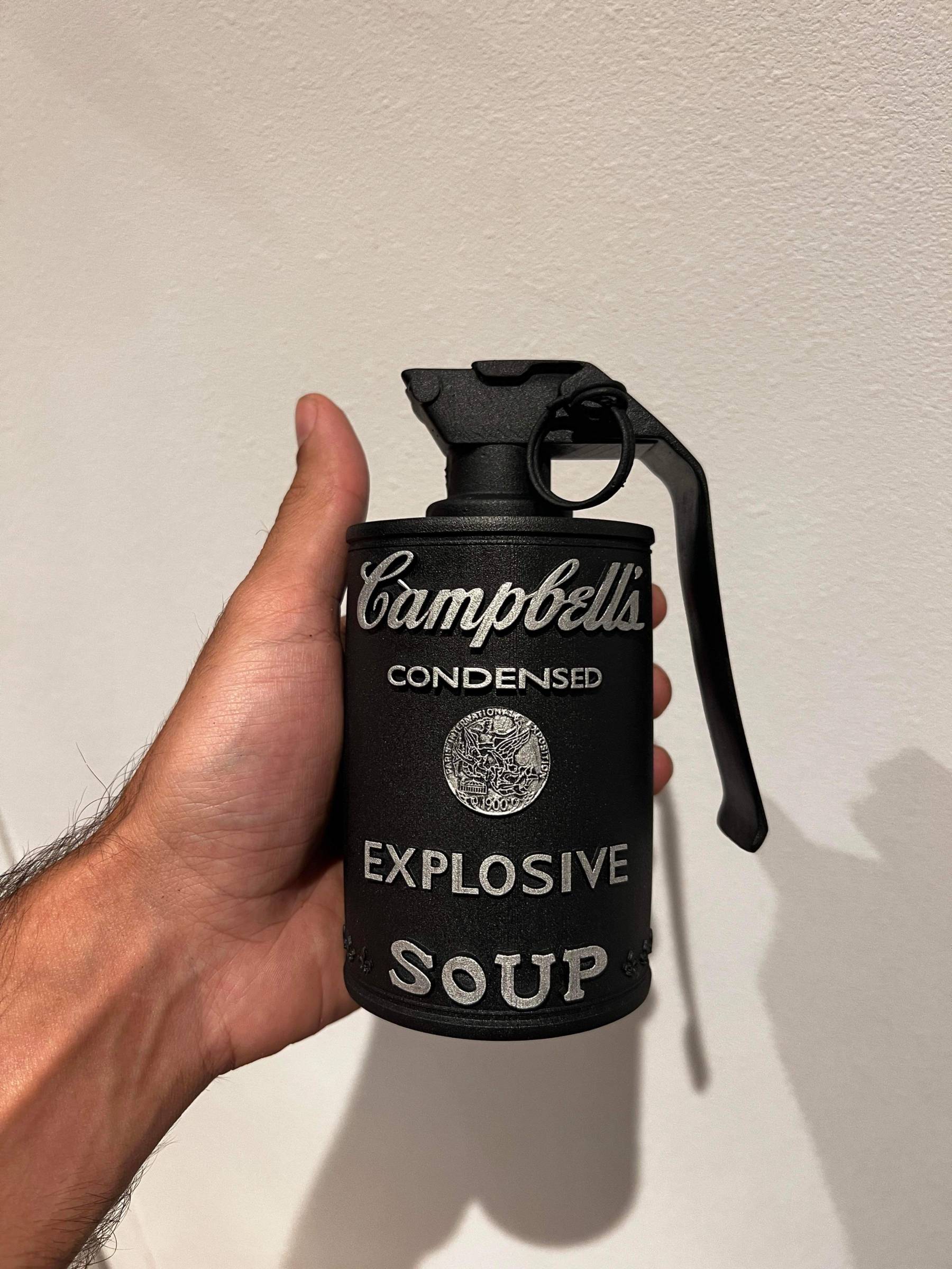 Modélisation 3D d'un tableau de l'artiste Aiiroh à Narbonne